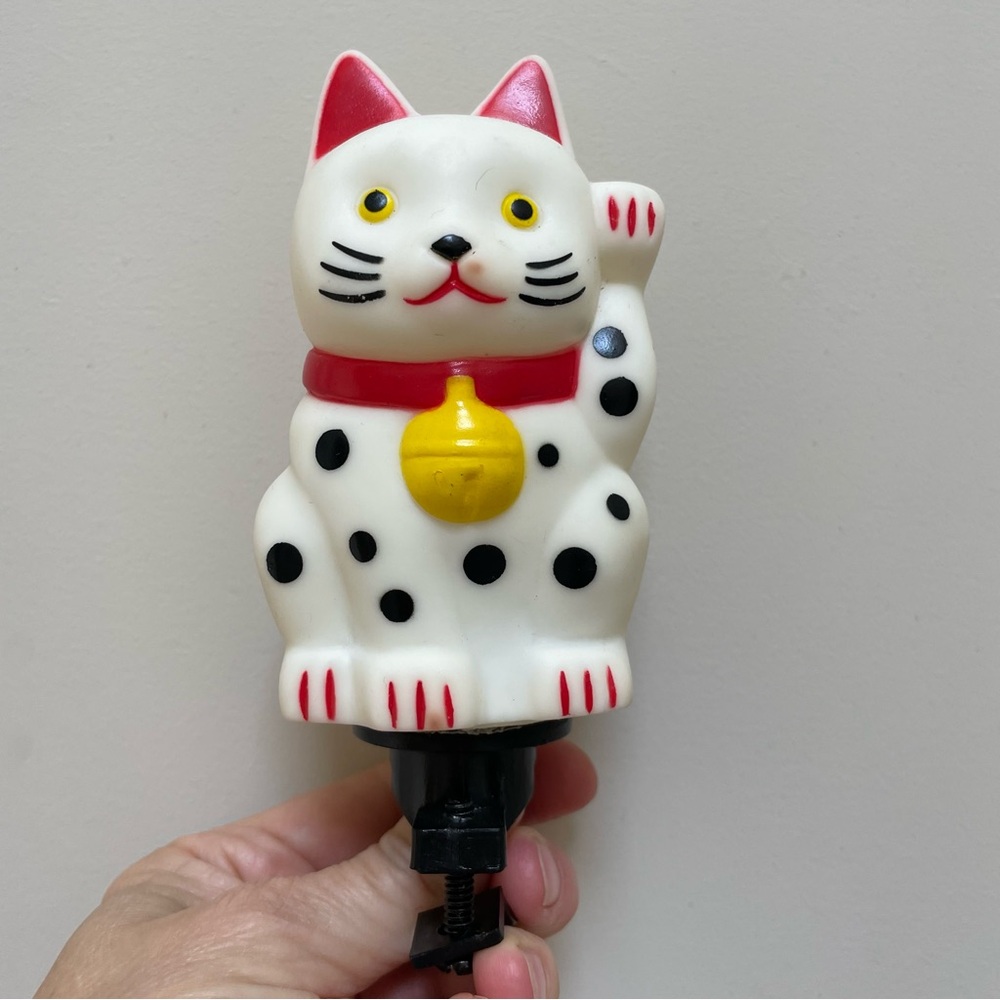 Waving Cat bike horn